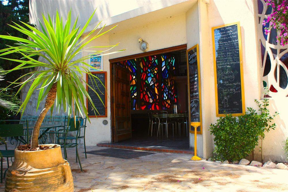 Villa Saint Exupery Gardens Hostel Nice Buitenkant foto