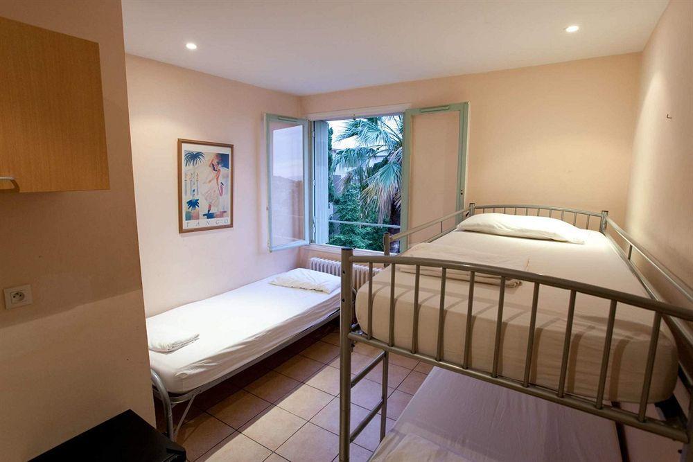 Villa Saint Exupery Gardens Hostel Nice Buitenkant foto